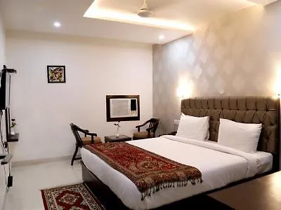 Hotel Fabhotel Idea Inn Agra